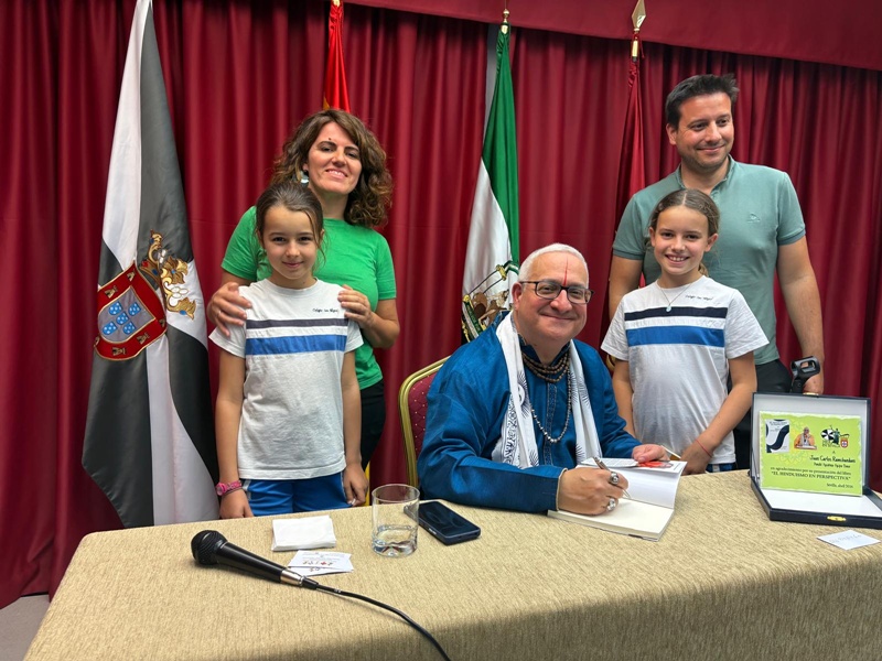 Sevilla acoge la presentación del libro “El hinduismo en perspectiva: diálogo con las religiones del mundo”