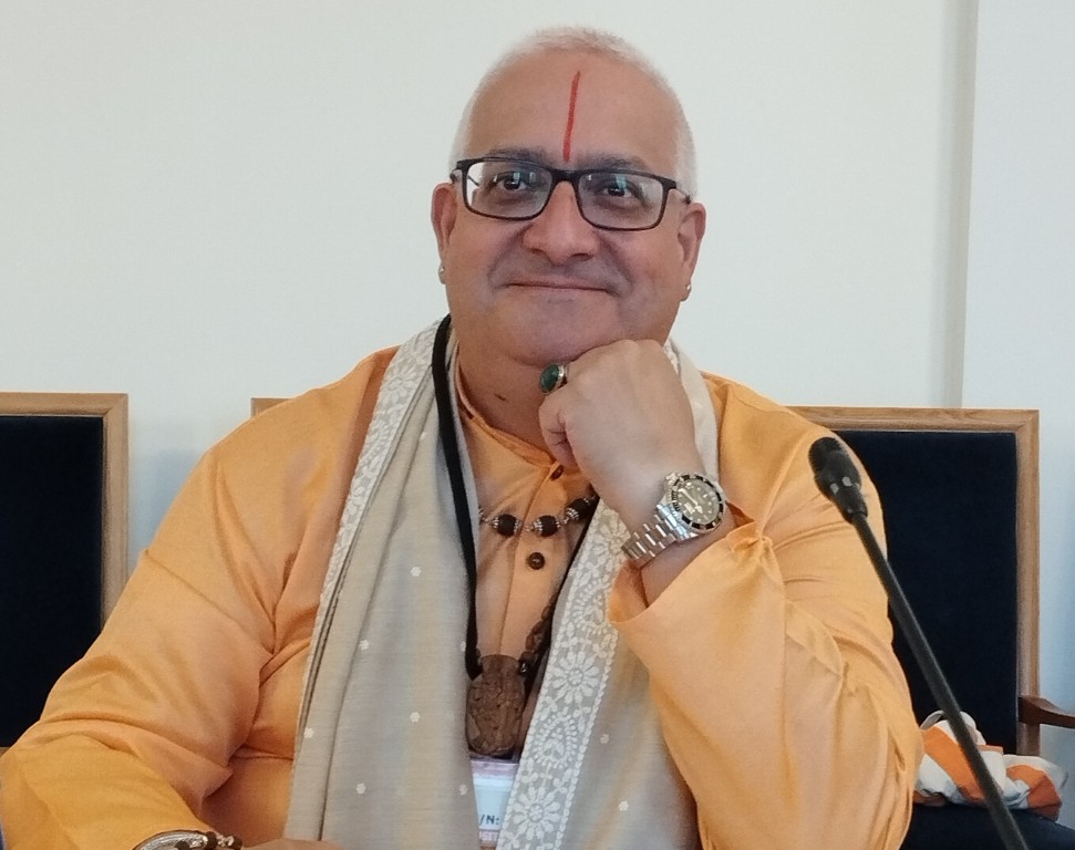 El sacerdote hindú Juan Carlos Ramchandani, nombrado presidente del Consejo Asesor de Sanatana Dharma Europe