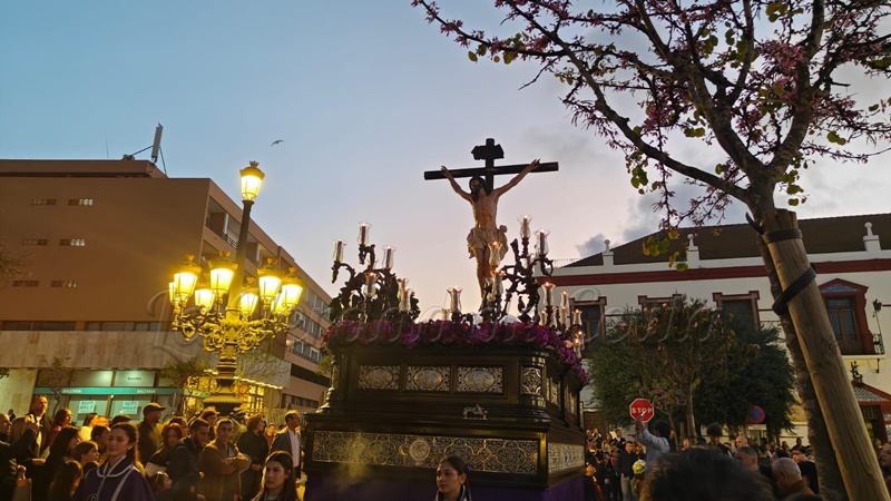 La Expiración: la solemnidad hecha emoción en la noche ceutí