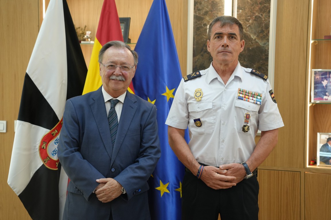 Nogueroles anuncia que la Policía Local comenzará a recibir formación especializada de la Policía Nacional tras el verano