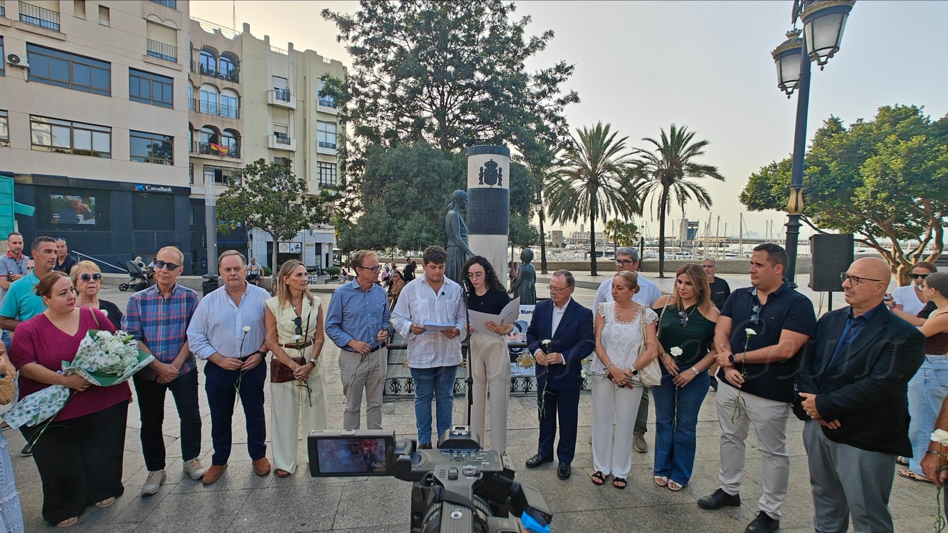 Ceuta recuerda a Miguel Ángel Blanco en el 29 aniversario de su asesinato a manos de ETA