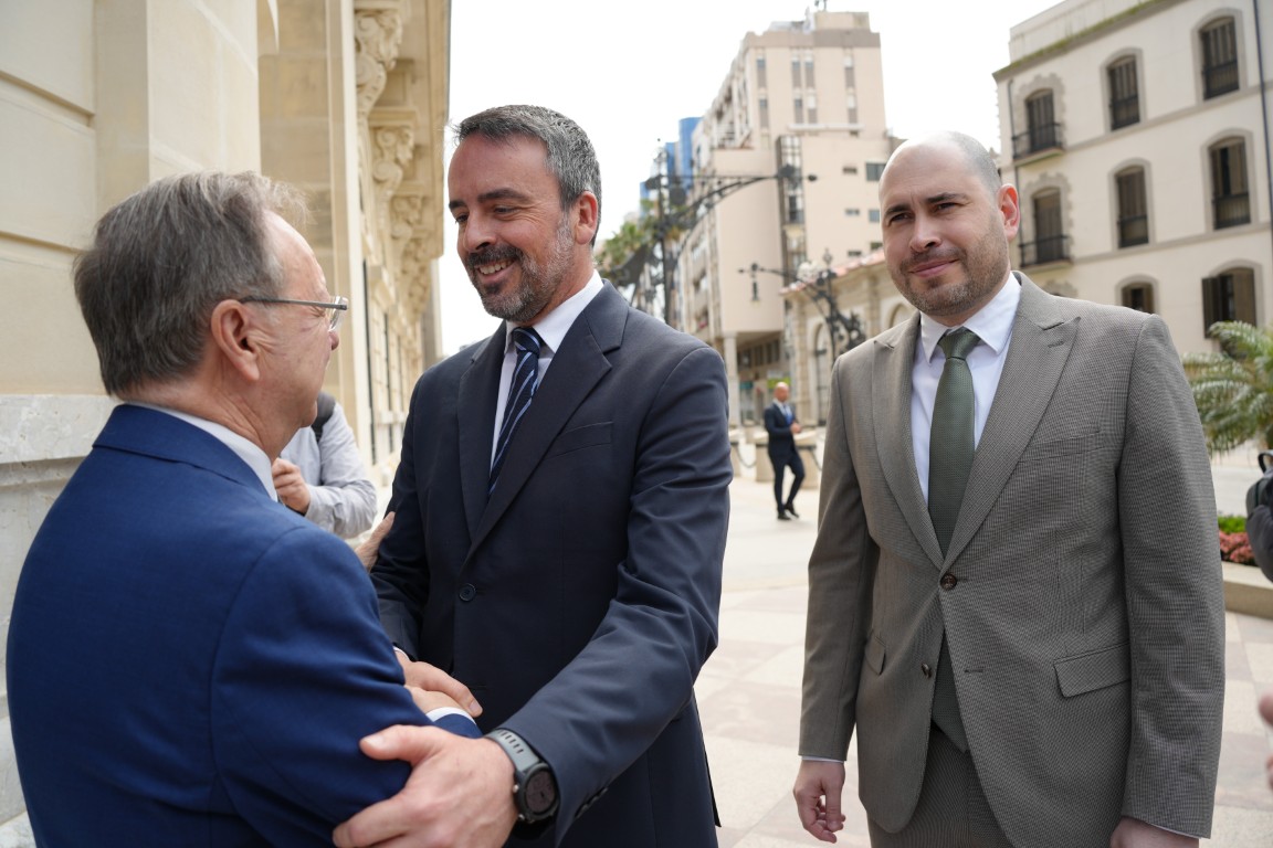 Vivas recibe en Ceuta al número dos de Justicia en plena transformación judicial