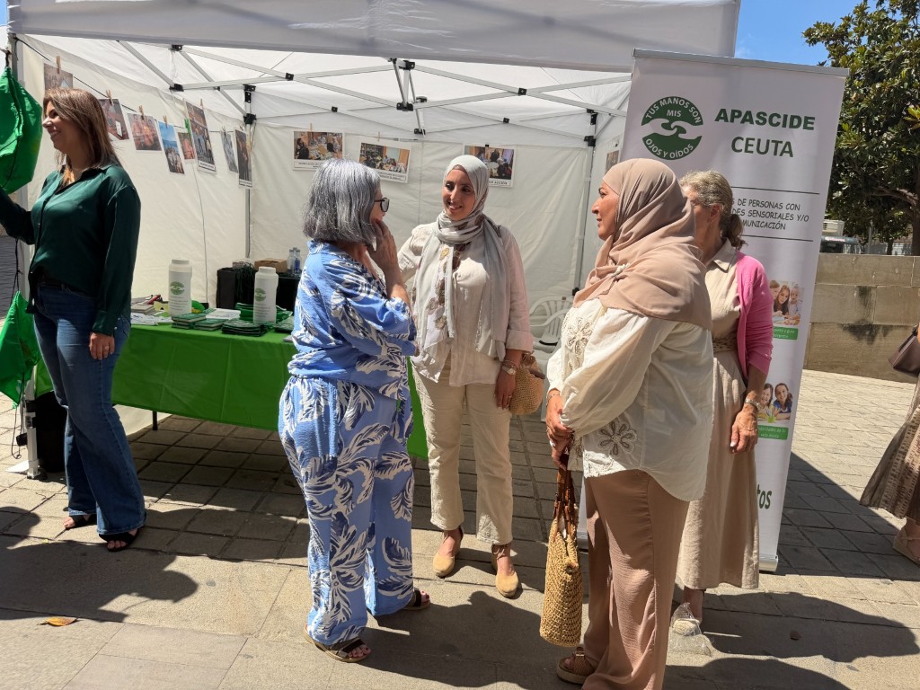 Ceuta pone rostro a una realidad silenciosa: las familias de personas con sordoceguera reclaman más apoyo
