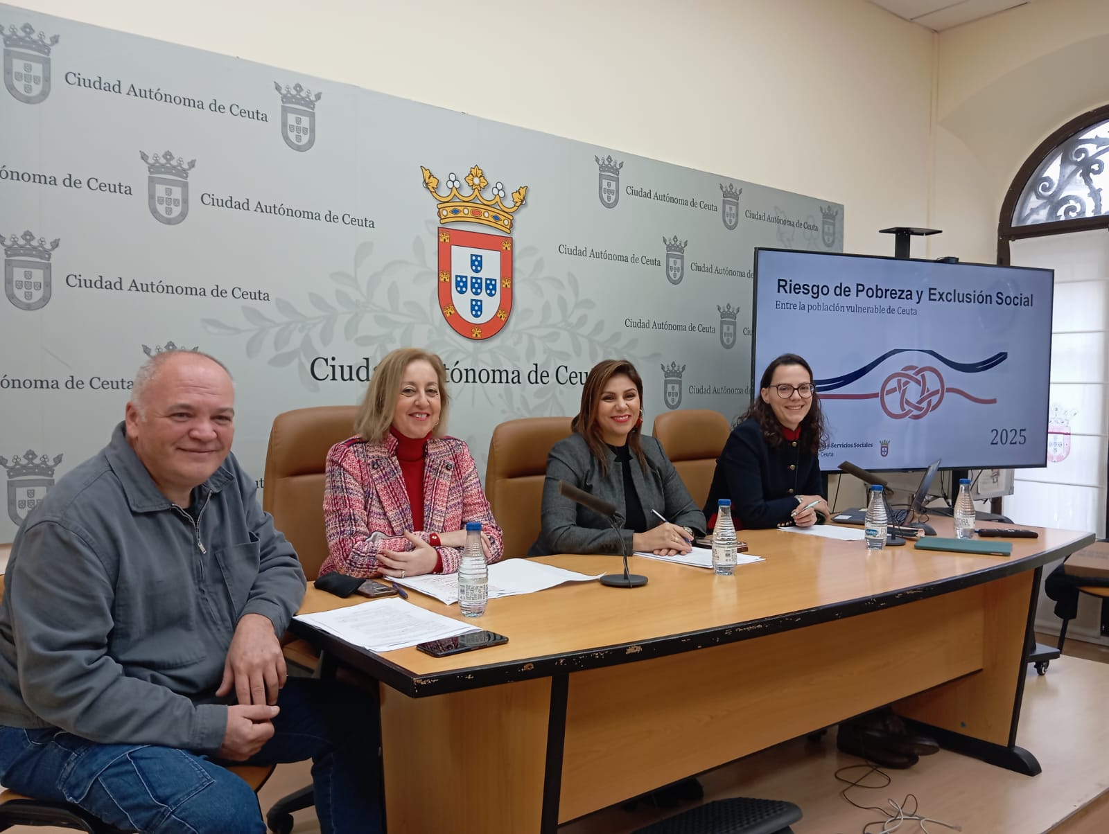 La Ciudad presenta un informe que constata un descenso sostenido del riesgo de pobreza y exclusión social en la última década