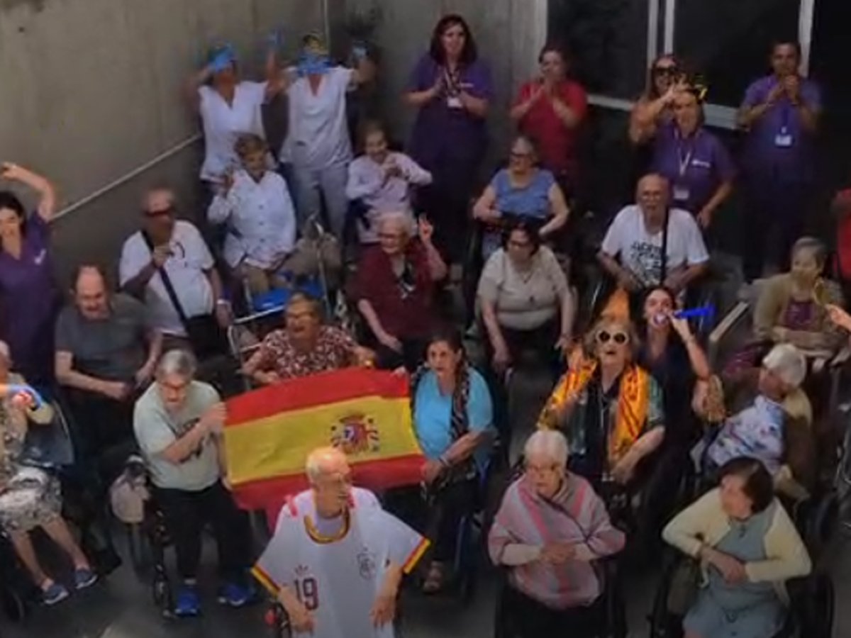 La residencia Gerón Ceuta anima a la selección española con un divertido vídeo antes de la final