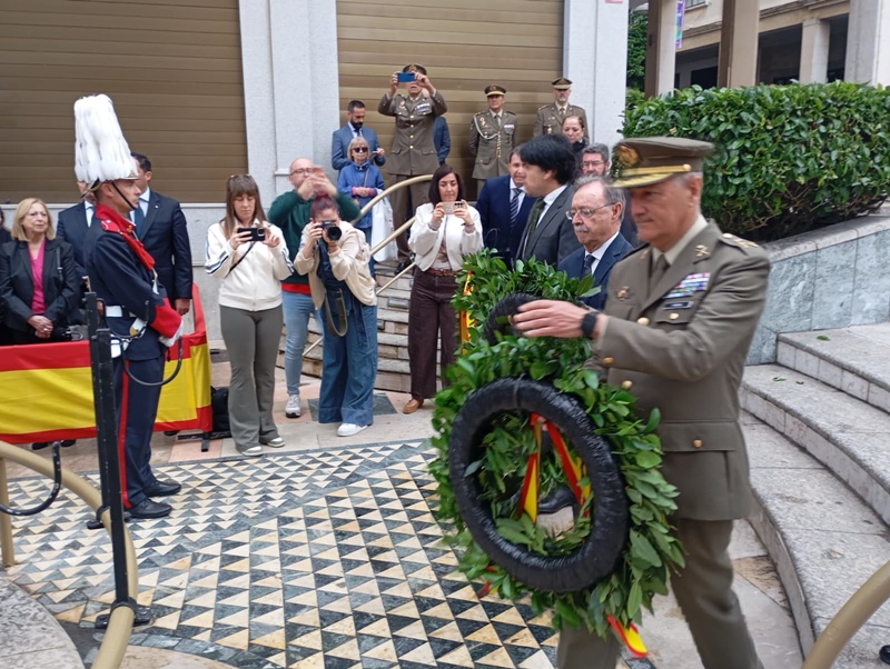 Ceuta homenajea a Ruiz de Mendoza en el 2 de mayo