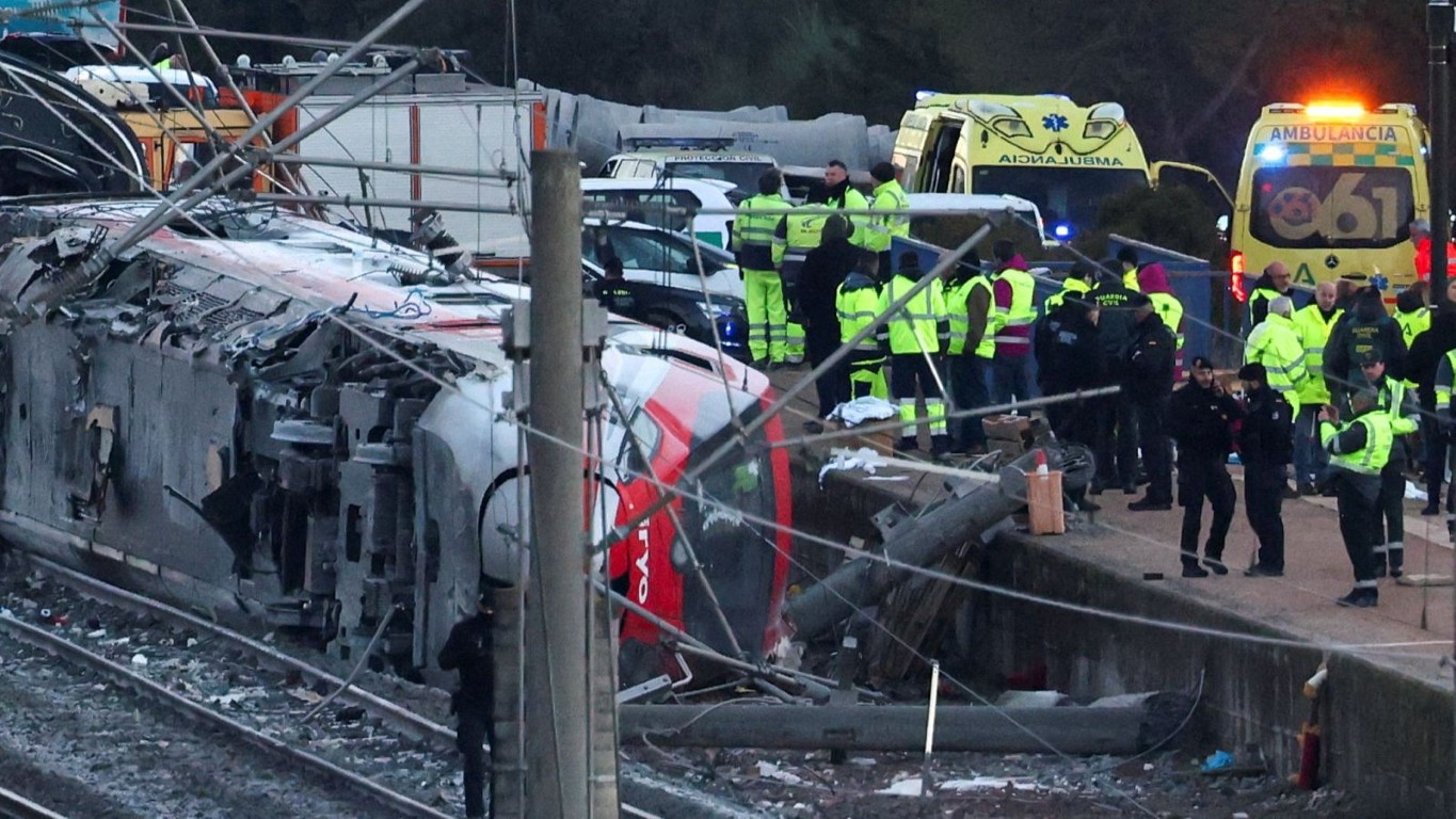 Se elevan a 43 las personas fallecidas en el accidente ferroviario de Córdoba