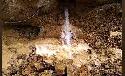 Más de 3 horas sin agua por una avería, según Acemsa, y una pifia de Tragsa, según Caballas.
