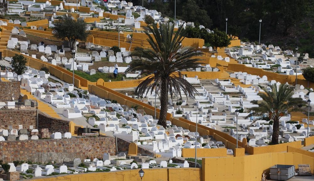 Las religiones minoritarias piden realizar enterramientos en toda España