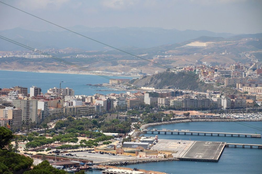 Ceuta supera los 1.000 menores extranjeros no acompañados y amplía su red de acogida