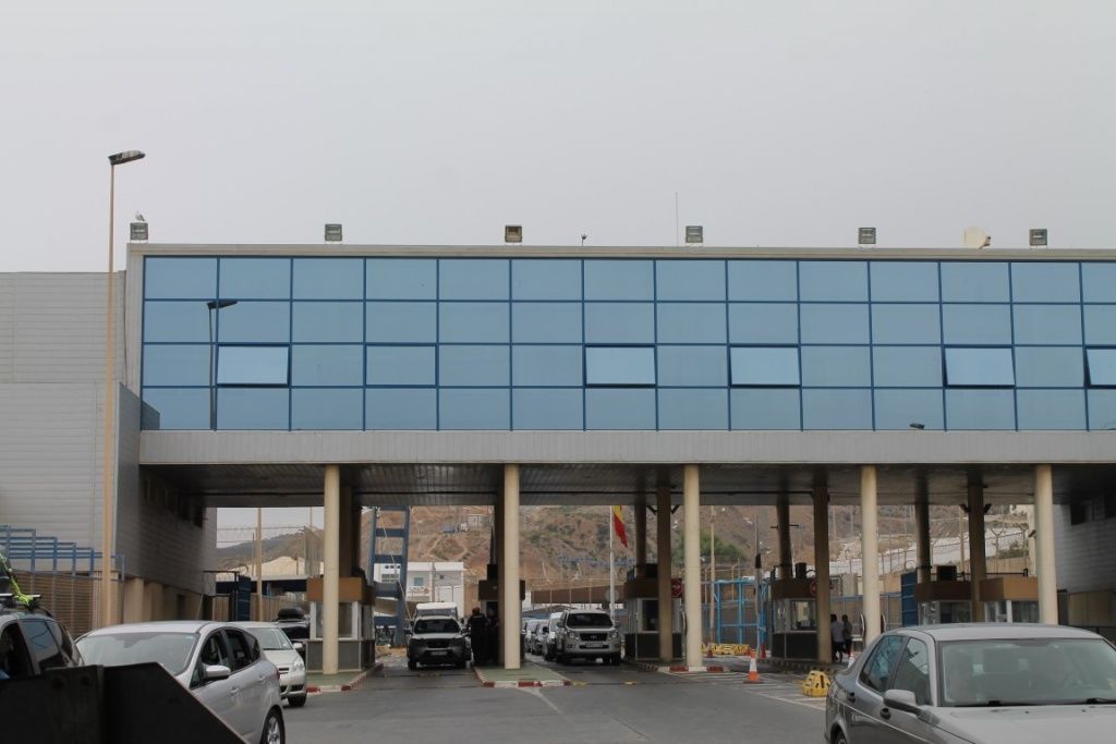 La aduana comercial de Ceuta cumple más de un año de actividad, 4.122 toneladas de áridos y un beneficio aún limitado para la ciudad