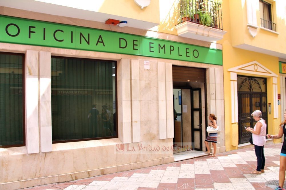 El paro baja en 800 personas en abril y suben las afiliaciones a la Seguridad Social
