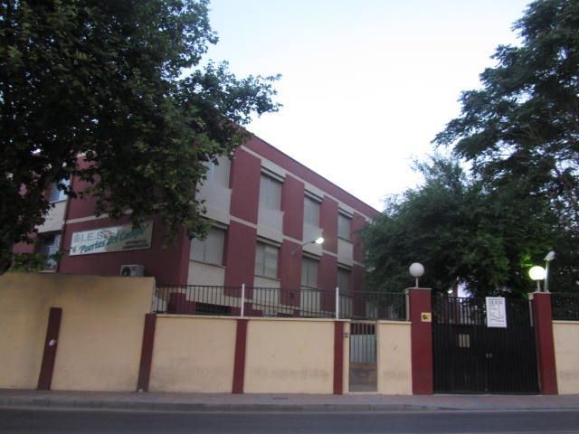 El instituto Puertas del Campo recibe su premio como ganador del I Concurso Educalnternet. Archivo