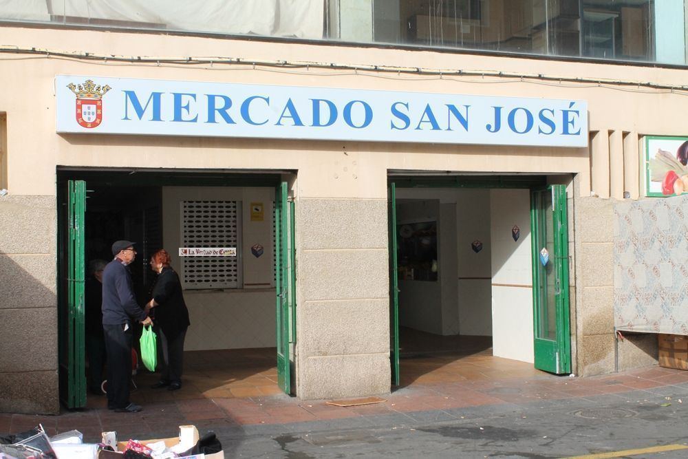 Solidaridad denuncia “intrusismo” laboral en la adjudicación de la vigilancia de los mercados a Amgevicesa
