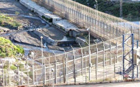 VOX alerta: Ceuta ya sufre las consecuencias del efecto llamada tras el anuncio de regularización masiva de inmigrantes