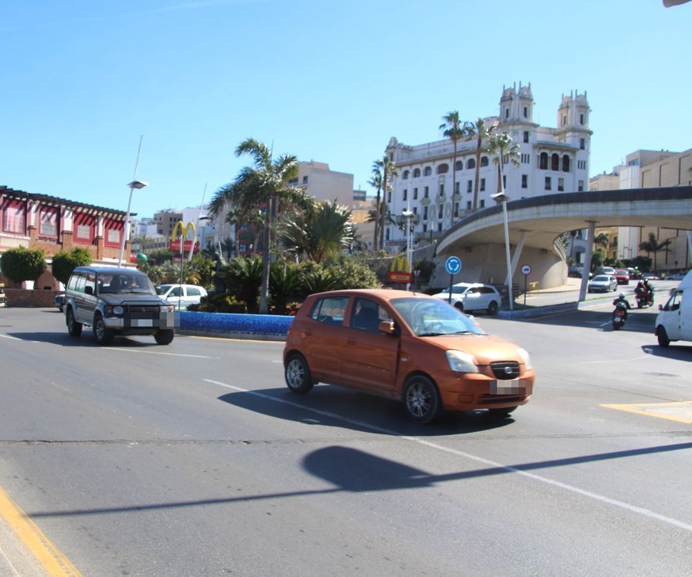 La Media Maratón provoca un enorme atasco en el centro de Ceuta