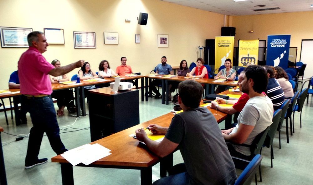 Correos impulsa la formación para responder a los retos del negocio.