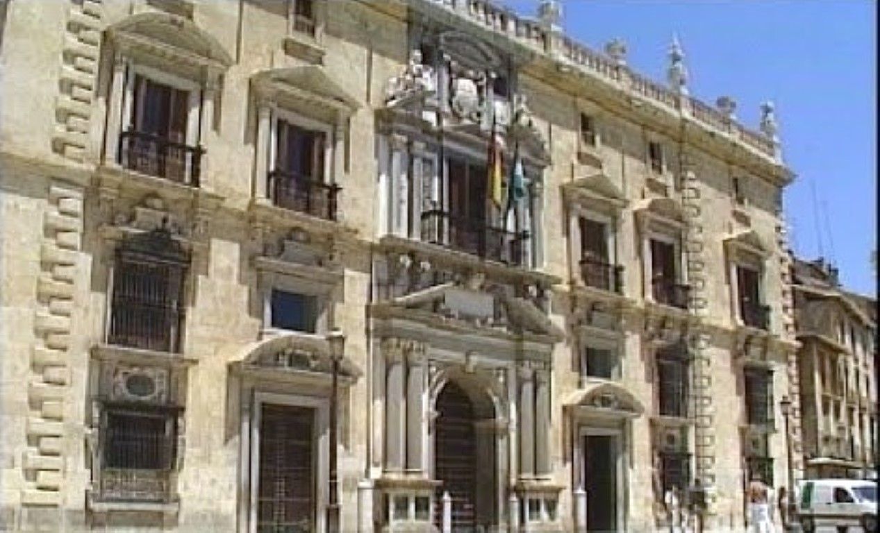 El TSJA revoca una condena de tres años contra un acusado de tráfico de menores migrantes